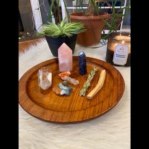 Vintage • Wood round display